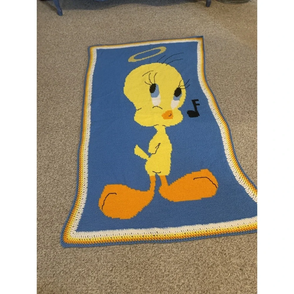 Handmade Knitted Tweety Bird Blanket‎ 62 Inches X 36 Inches Amazing details!